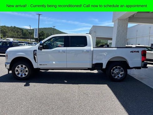 Used 2025 Ford F250 Lariat w/ Lariat Ultimate Package AWD/4WD image 24