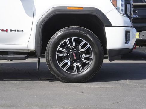 Used 2022 GMC Sierra 3500 AT4 image 4