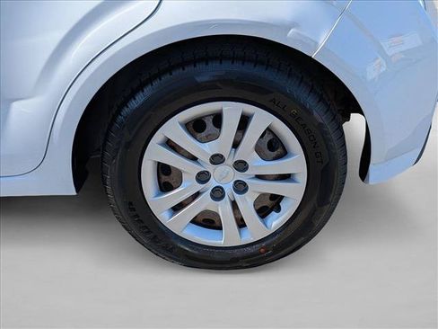 Used 2017 Chevrolet Sonic LT FWD image 21