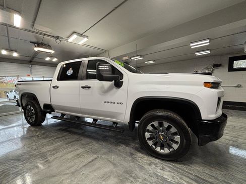 Used 2021 Chevrolet Silverado 2500 Custom w/ Custom Value Package AWD/4WD image 15