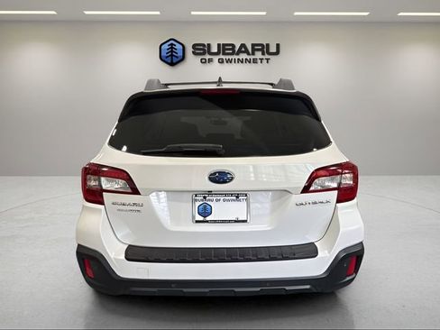 Used 2019 Subaru Outback 2.5i Limited AWD/4WD image 4