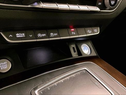 Used 2018 Audi Q5 2.0T Premium Plus w/ Premium Plus Package image 33