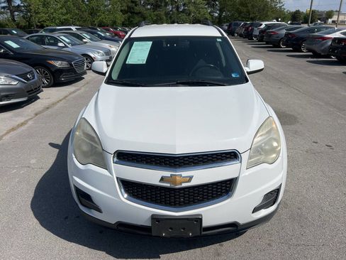 Used 2011 Chevrolet Equinox LT w/ Driver Convenience Package FWD image 2