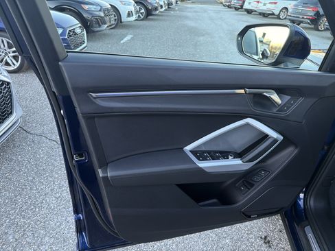 Certified 2025 Audi Q3 2.0T Premium Plus w/ Premium Plus Package image 6