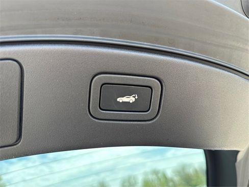 Used 2017 Jaguar F-TYPE S image 28