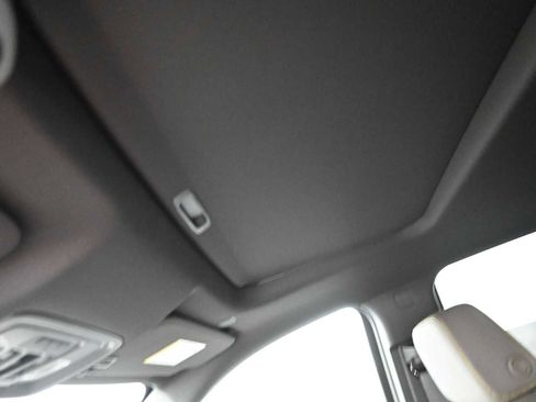 New 2026 Chevrolet Silverado 2500 ZR2 AWD/4WD image 18