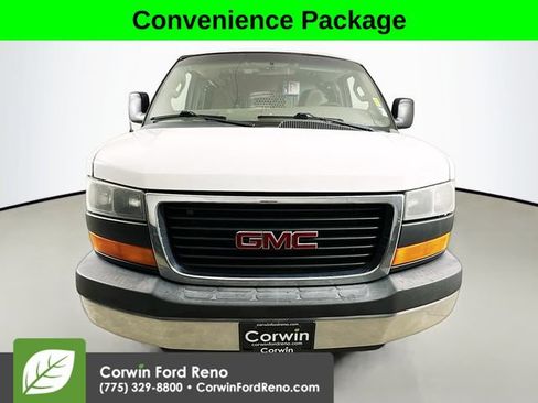 Used 2016 GMC Savana 2500 RWD image 2