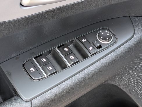 Used 2024 Kia Forte LXS FWD image 13