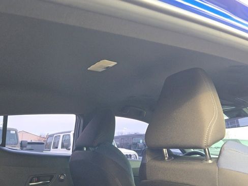 Used 2021 Toyota C-HR XLE image 11