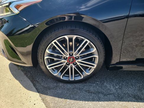 Used 2024 Kia Forte GT w/ GT2 Package FWD image 9