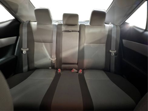 Used 2018 Toyota Corolla LE FWD image 14