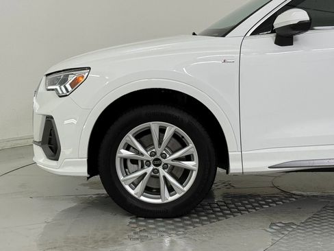 Certified 2025 Audi Q3 2.0T Premium image 24