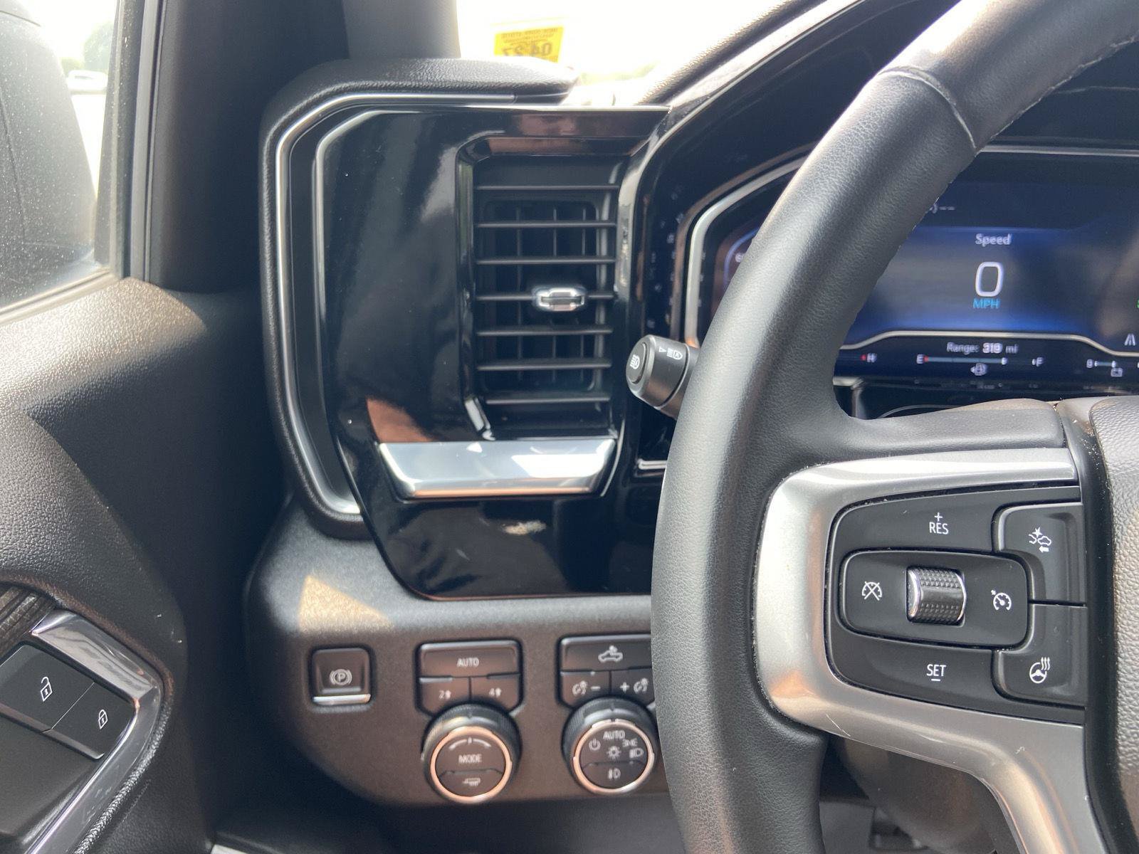 Used 2023 Chevrolet Silverado 1500 RST AWD/4WD image 25