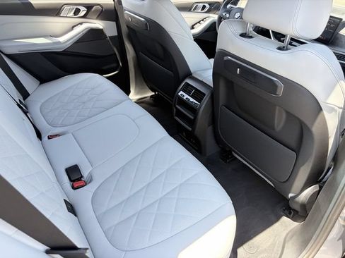 Used 2024 BMW X5 sDrive40i w/ Premium Package RWD image 15