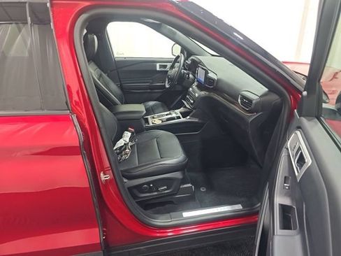 Used 2020 Ford Explorer Limited w/ Class III Trailer Tow Package AWD/4WD image 8