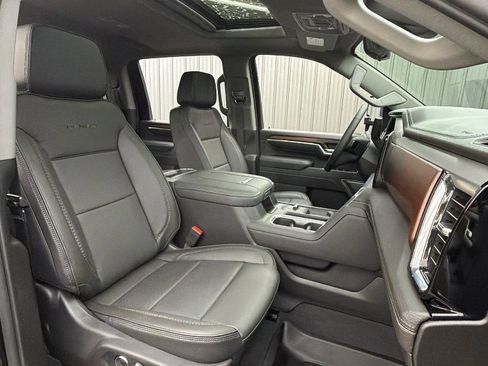 Used 2026 GMC Sierra 3500 Denali w/ Denali Reserve Package AWD/4WD image 37