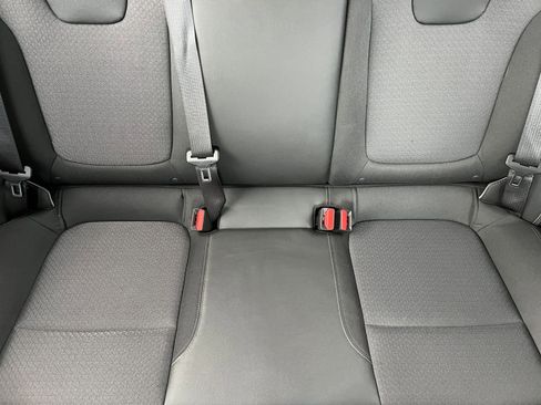 Used 2025 Buick Encore GX Preferred image 36