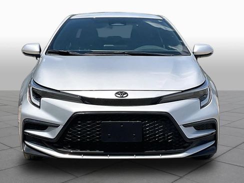 Used 2026 Toyota Corolla SE FWD image 3