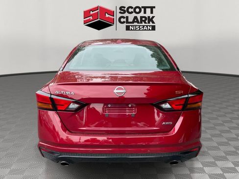 Used 2024 Nissan Altima 2.5 SR AWD/4WD image 5