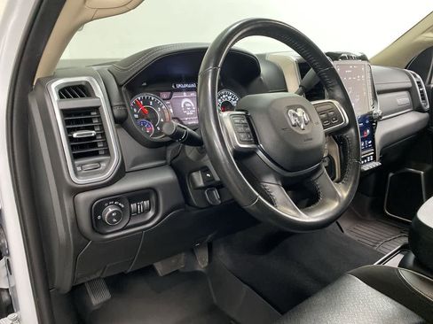 Used 2020 RAM 2500 Laramie AWD/4WD image 2