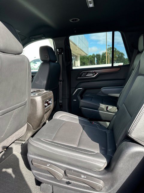 Used 2025 GMC Yukon Denali AWD/4WD image 10