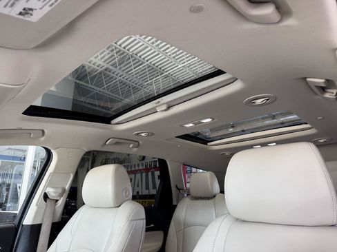 Used 2022 Buick Enclave Essence w/ Experience Buick Package AWD/4WD image 8