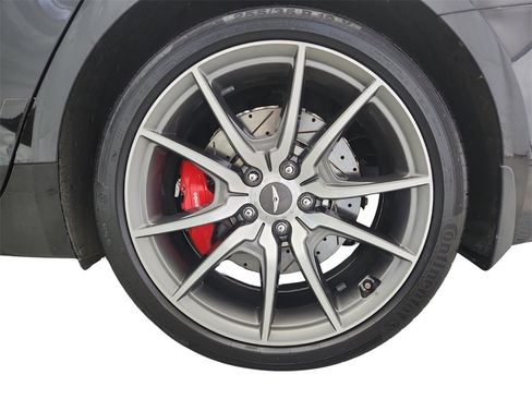 Used 2019 Genesis G70 2.0T Advanced w/ Dynamic Package image 40