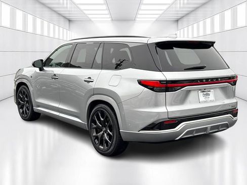 Used 2024 Lexus TX 500h AWD image 7