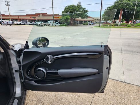 Used 2017 MINI Cooper S FWD image 11