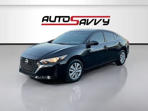 Used 2025 Nissan Sentra S FWD image 3