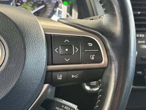 Used 2019 Lexus RX 350L Luxury w/ Accessory Package AWD/4WD image 32