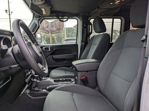 Used 2021 Jeep Wrangler Unlimited Willys image 14