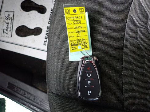 Used 2019 Chevrolet Equinox LT image 37