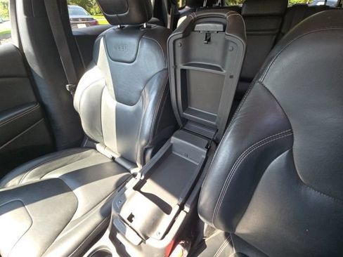 Used 2015 Jeep Cherokee Limited AWD/4WD image 24