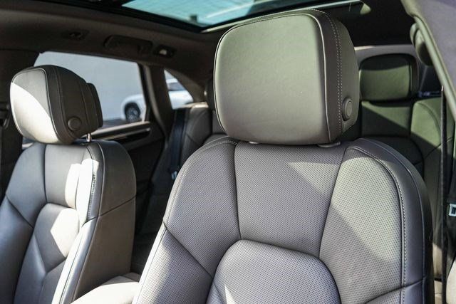Used 2022 Porsche Macan S AWD/4WD image 25