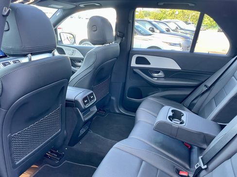 Used 2024 Mercedes-Benz GLE 350 4MATIC image 30