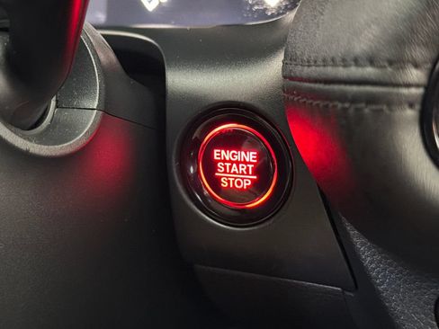 Used 2025 Honda HR-V LX image 6