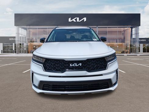 Certified 2023 Kia Sorento S FWD image 7
