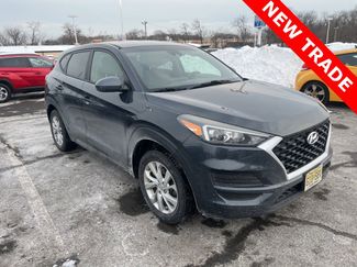 Used 2020 Hyundai Tucson SE video 1