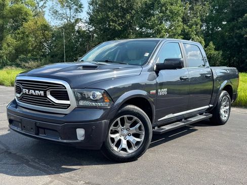 Used 2018 RAM 1500 Limited AWD/4WD image 2