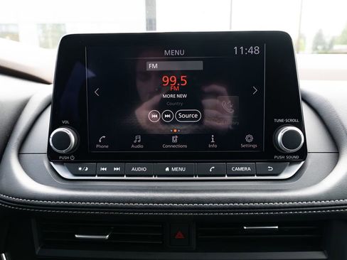 Used 2023 Nissan Rogue S FWD image 14
