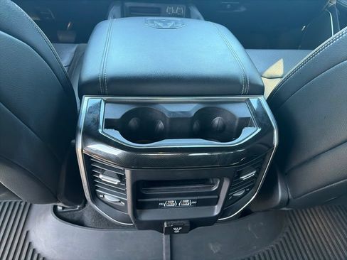 Used 2022 RAM 1500 Laramie AWD/4WD image 13