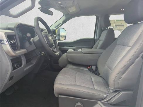 New 2026 Ford F250 XL w/ STX Appearance Package AWD/4WD image 4