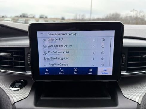 Used 2020 Ford Explorer XLT w/ Equipment Group 202A image 29