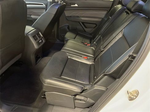 Certified 2023 Volkswagen Atlas SE image 17