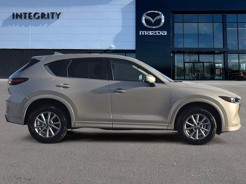 Certified 2025 MAZDA CX-5 AWD 2.5 S w/ Preferred Package image 3