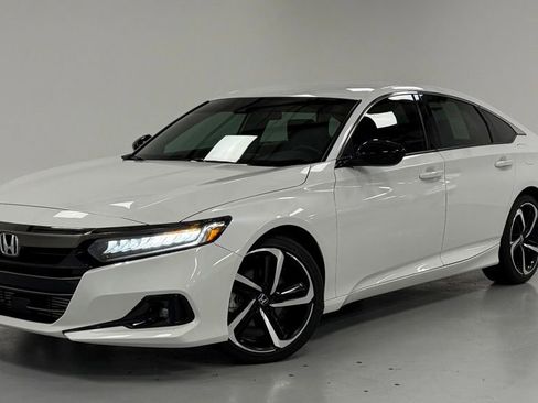 Used 2022 Honda Accord Sport image 1