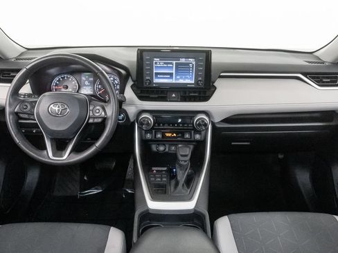 Used 2020 Toyota RAV4 XLE w/ XLE Grade Weather Package AWD/4WD image 25