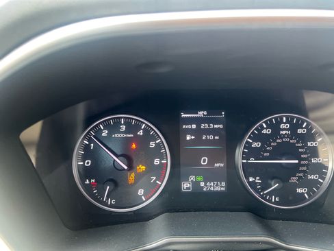 Used 2022 Subaru Outback Limited AWD/4WD image 5