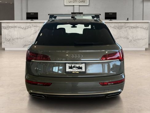 Used 2023 Audi Q5 2.0T Premium w/ Convenience Package AWD/4WD image 4